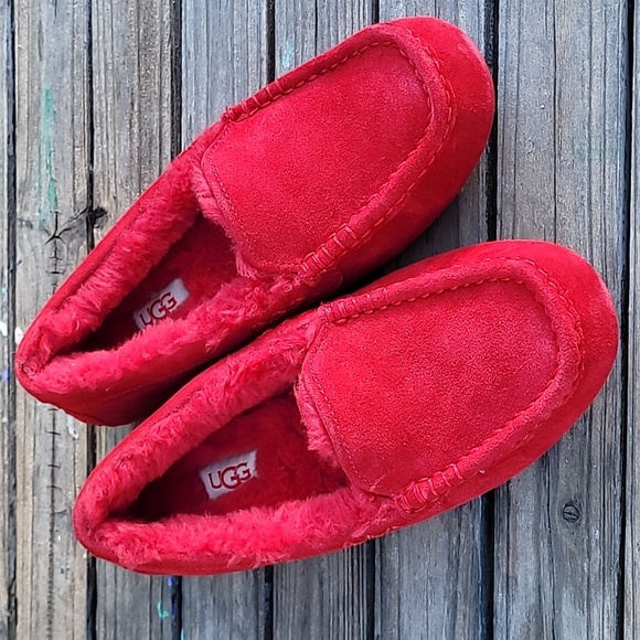 UGG Shoes - NWT UGG ANSLEY SLIPPER
